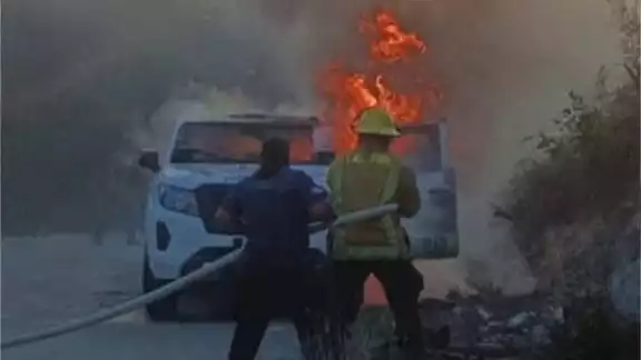 El vehículo de Cometra fue robado por sujetos que después le prendieron fuego El vehículo de Cometra fue robado por sujetos que después le prendieron fuego