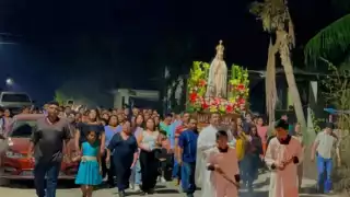  Habitantes de Pejelagarto, Candelaria,    celebran aparición de la   ‘Virgen de Fátima’     