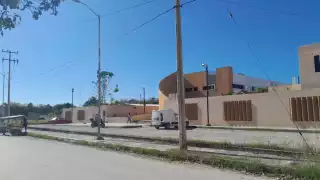 Hombre pierde la vida aplastado por una retroexcavadora en Xpujil, Calakmul