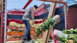 Floristas de Ciudad del Carmen hacen 'su agosto' en pleno mayo 