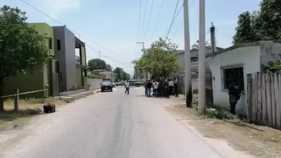 Elementos policíacos acudieron al lugar Elementos policíacos acudieron al lugar