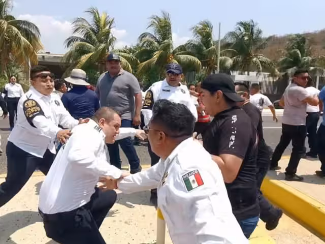 Gobierno omite información de la trifulca