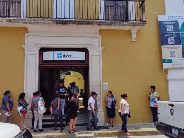 Deben contar con correo electrónico y USB, solo si en ese momento tramitan la e.firma