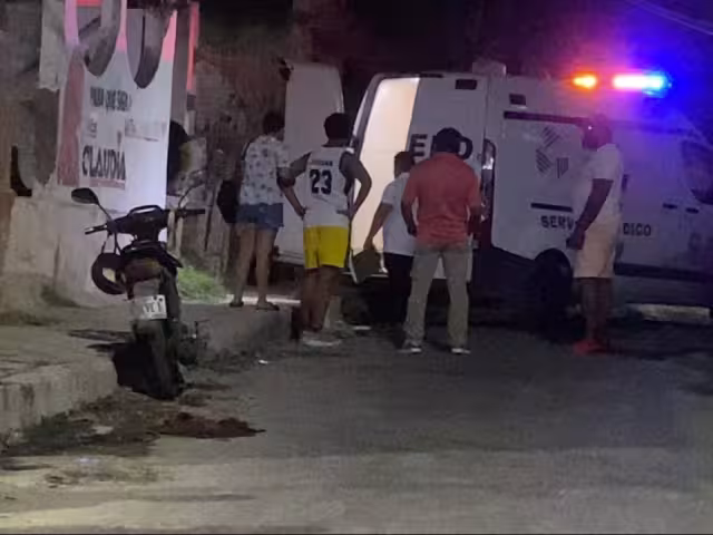 Los restos del hombre fueron llevados al anfiteatro de esta ciudad y entregados, al paso de una hora, a una funeraria local