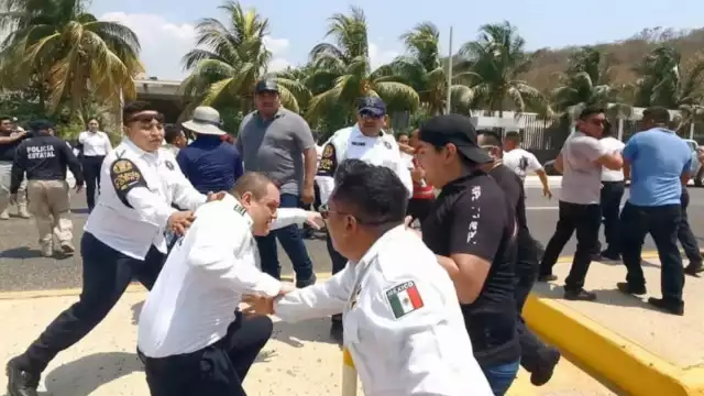 Gobierno omite información de la trifulca