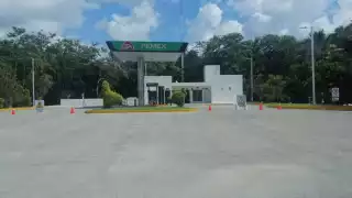 Habitantes de Tekantó enfrentan dificultades debido al cierre temporal de la estación de combustible