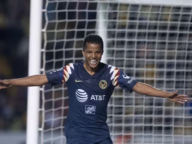 Gio terminó de colgar los botines en 2021 con el América