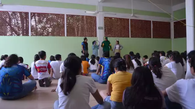 Un juez debe determinar la pérdida de patria potestad para que un menor pueda ser adoptado.