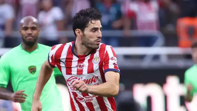 Antonio Briseño jugará para el Toluca, abandonará a Las Chivas.