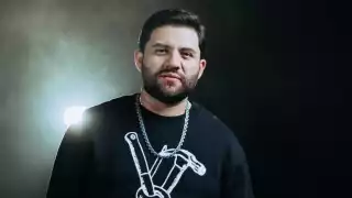 Luis R. Conriquez confiesa que fue "un tazo dorado"