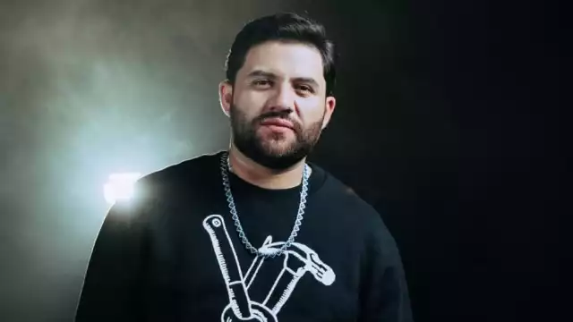 Luis R. Conríquez comparte detalles de su pasado como tazo dorado