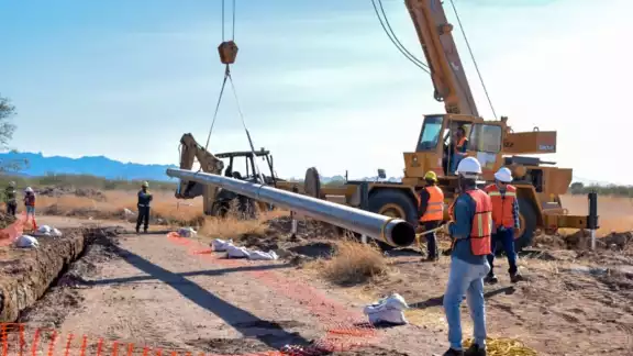 Este proyecto ha generado 250 empleos, y se espera la contratación de más personal conforme se vaya desarrollando la obra Este proyecto ha generado 250 empleos, y se espera la contratación de más personal conforme se vaya desarrollando la obra