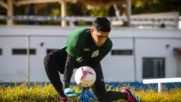 Choque de titanes: Pioneros contra Inter Playa en estadio Cancún 86 Choque de titanes: Pioneros contra Inter Playa en estadio Cancún 86