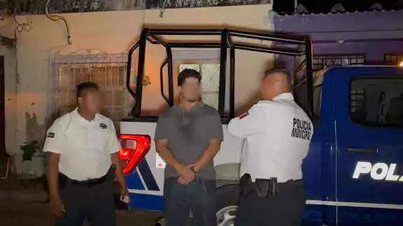 El reporte fue realizado por el dueño del coche; el altercado inició por un problema entre familiares