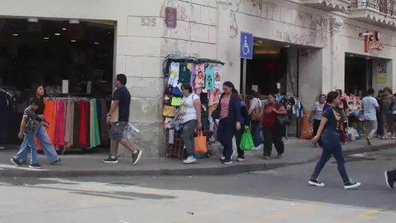 Yucatán está entre las 10 entidades con más desarrollo en el país y estabilidad fi nanciera Yucatán está entre las 10 entidades con más desarrollo en el país y estabilidad fi nanciera