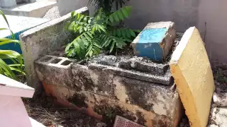 Tumbas abandonadas en Hopelchén se convierten en foco de infección