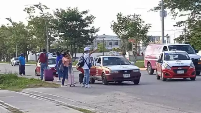 Un taxista no entregó un pedido a doña Filo, conocida vendedora de alimentos en la colonia Esperanza.