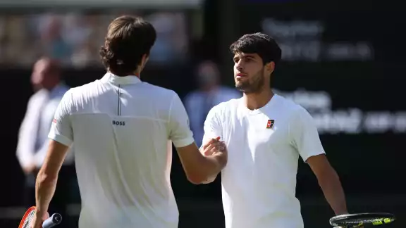 El español espera a rival para la final El español espera a rival para la final