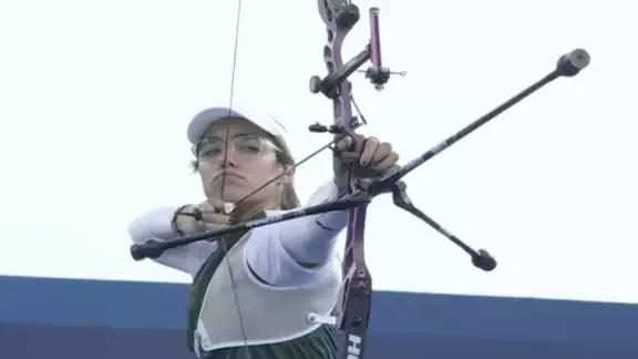 Ana Pau regresa a casa con el Bronce por equipo Ana Pau regresa a casa con el Bronce por equipo