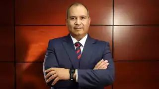 Detienen en Estados Unidos a Carlos Alberto Treviño, exdirector de Pemex acusado de corrupción; será deportado a México