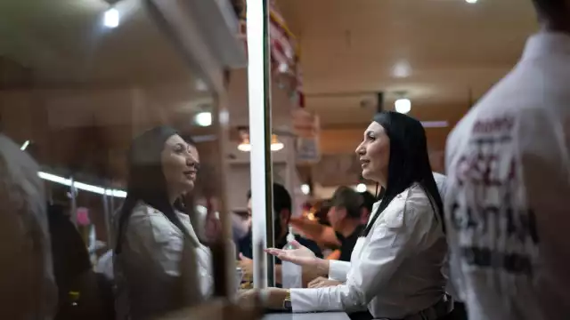 Gisela Gaytán durante su primer día de campaña en Celaya