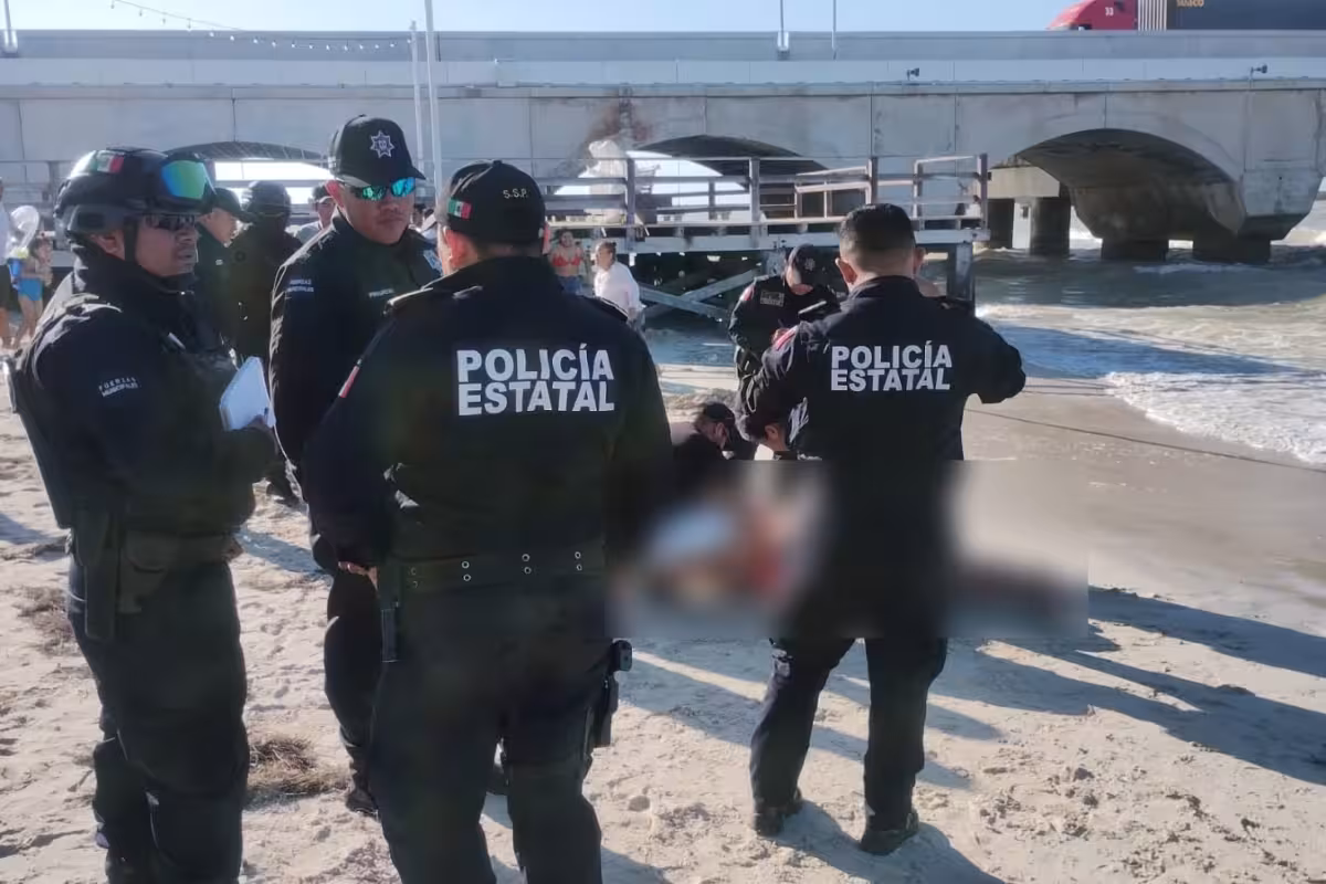 Mujer pierde la vida luego de ser rescatada de ahogarse en el mar en ...