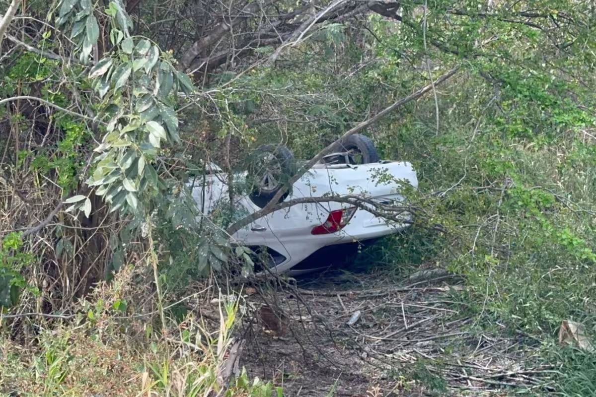 Mujer vuelca en la carretera Campeche–Chiná tras perder el control de ...