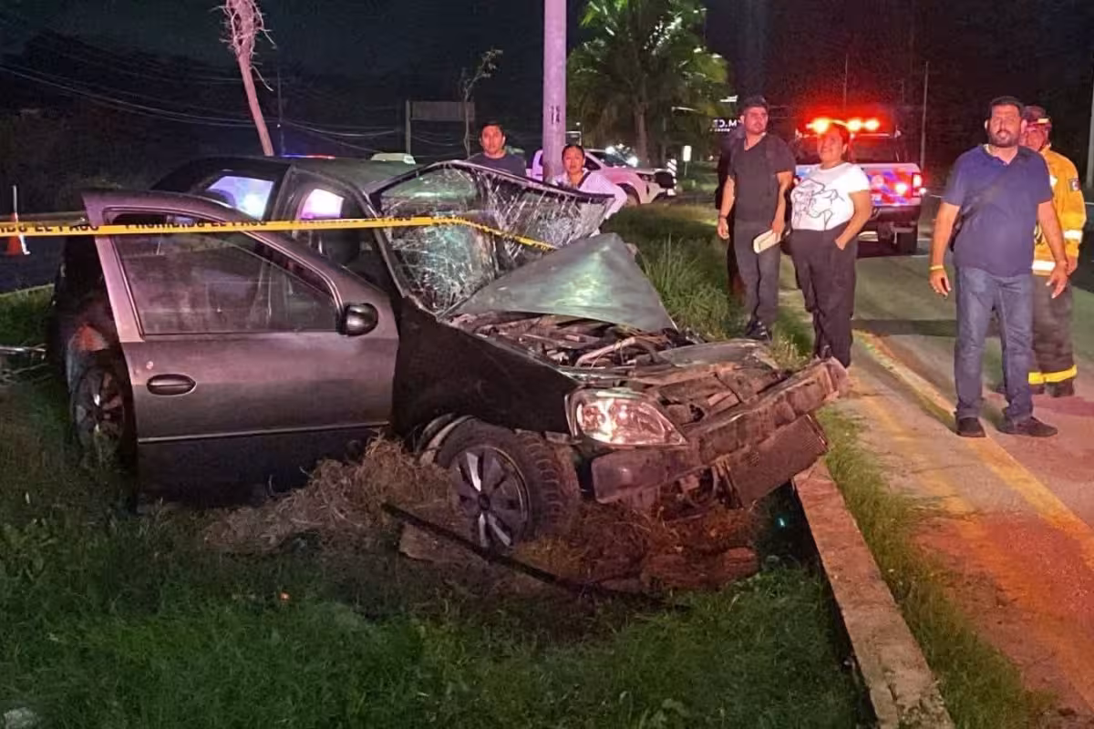 Conductor muere prensado tras chocar contra tráiler en la carretera ...