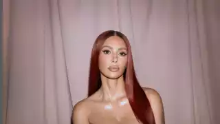 Kim Kardashian tiene una fractura y va a pasar las fiestas con muletas