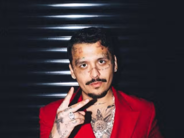 Christian Nodal causa gran polémica tras su nuevo look