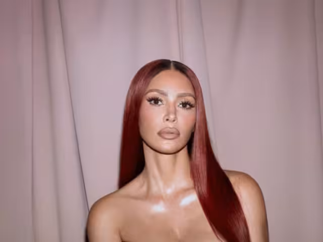 Kim Kardashian tiene una fractura y va a pasar las fiestas con muletas