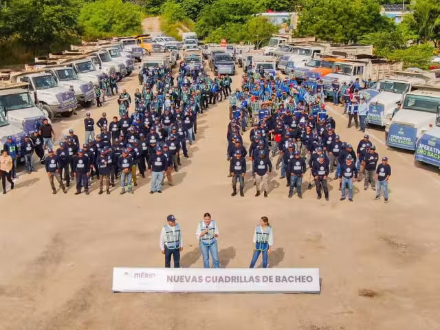 La presidenta municipal de Mérida, Cecilia Patrón Laviada, anunció la incorporación de nuevas brigadas para el programa Cero Baches