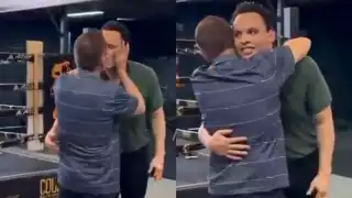 Con  beso y abrazo, así fue el reencuentro de Julio César Chávez Jr. con su papá