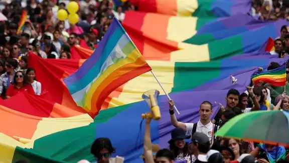 En el Día del Orgullo, Conapred llama a erradicar narrativas de odio contra la diversidad sexual