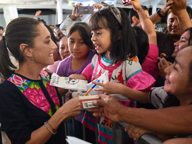 En el evento de inauguración, Claudia Sheinbaum destacó la importancia del sector salud en el país.