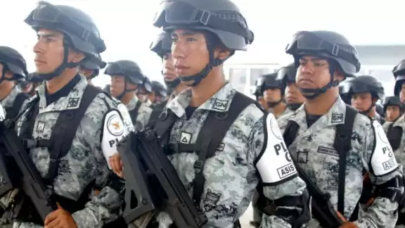 El presidente López Obrador volvió a defender que el mando de la Guardia Nacional pase a la Sedena