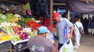 El aumento en los precios de los alimentos golpea la economía de las familias campechanas.