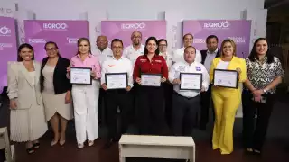 Con ataques irrelevantes, Lili Campos y Estefanía Mercado acaparan el debate a la Alcaldía de Playa del Carmen  