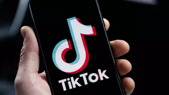 Lanzan advertencia por presuntas estafas a través de TikTok