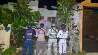 Tres cateos en Quintana Roo dejan cuatro detenidos y aseguramiento de drogas; así fueron