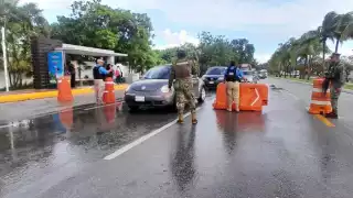 El delincuente utilizó un vehículo robado de Uber para infiltrarse en al centro de hospedaje.