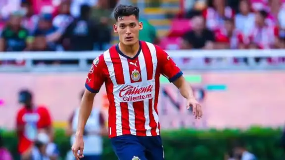 Chiquete reportó con Chivas Chiquete reportó con Chivas
