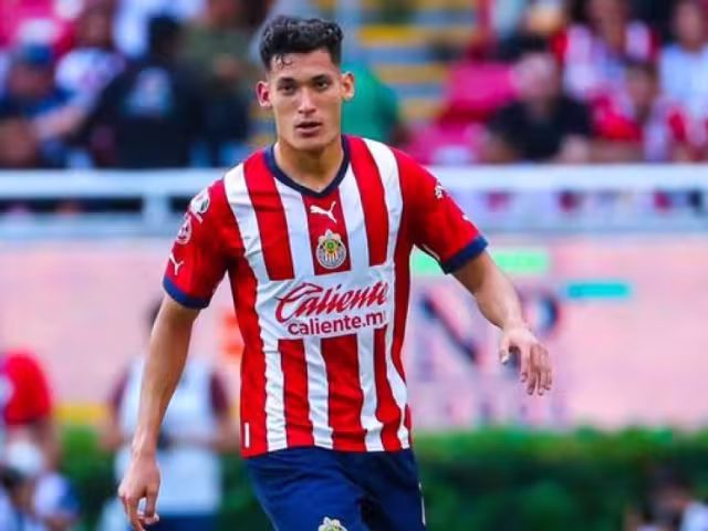 Chiquete reportó con Chivas