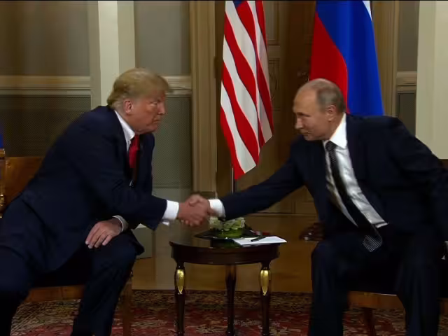 La Casa Blanca, aclaró que una reunión entre ambos mandatarios no se concretará si Volodymyr Zelenskyy, presidente de Ucrania, no es incluido