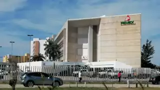  Se agota el plazo para cubrir las deudas con proveedores de PEMEX    en Ciudad del Carmen