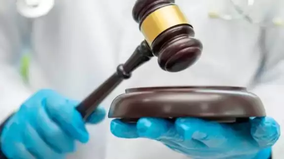 Mujer acusa negligencia en Centro Médico tras amputación de seno Mujer acusa negligencia en Centro Médico tras amputación de seno