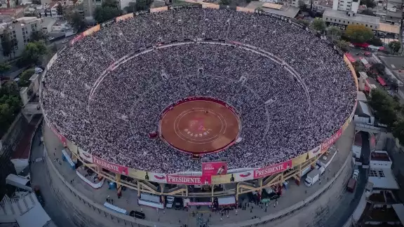 La Plaza de Toros México es la principal afectada con la medida de suspensión provisional aunque por ahora no hay temporada; el 10 de mayo se definirá si las corridas se anulan de manera definitiva