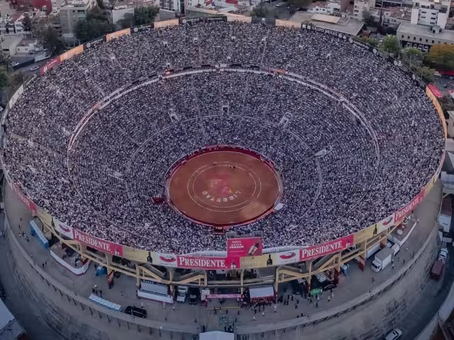 La Plaza de Toros México es la principal afectada con la medida de suspensión provisional aunque por ahora no hay temporada; el 10 de mayo se definirá si las corridas se anulan de manera definitiva