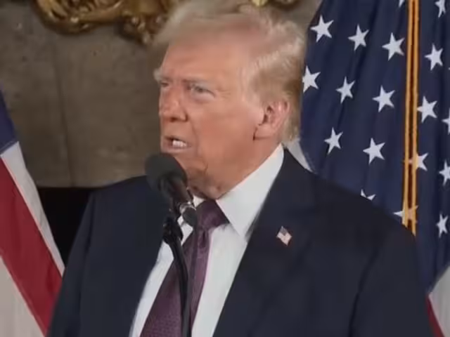 Trump desea obtener a Groenlandia, obligará a Dinamarca a otorgarselo.