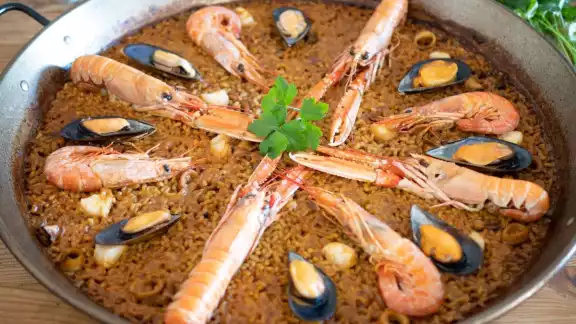 Día de la Paella y su conexión con la cosecha del arroz Día de la Paella y su conexión con la cosecha del arroz